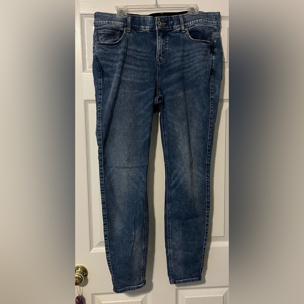 Torrid Bombshell skinny jeans 18tall